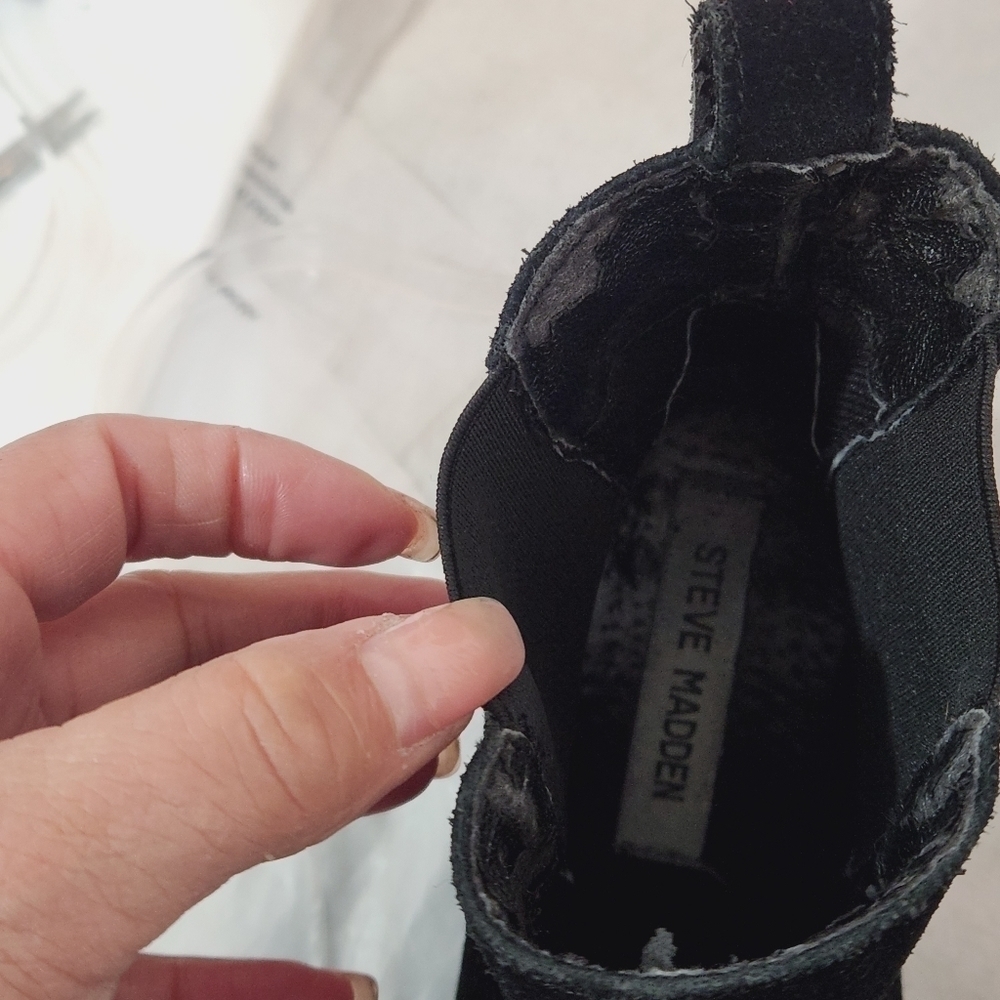 Steve Madden Chelsea Boots Black Leather Women Sz: 7.5 - Picture 11 of 12